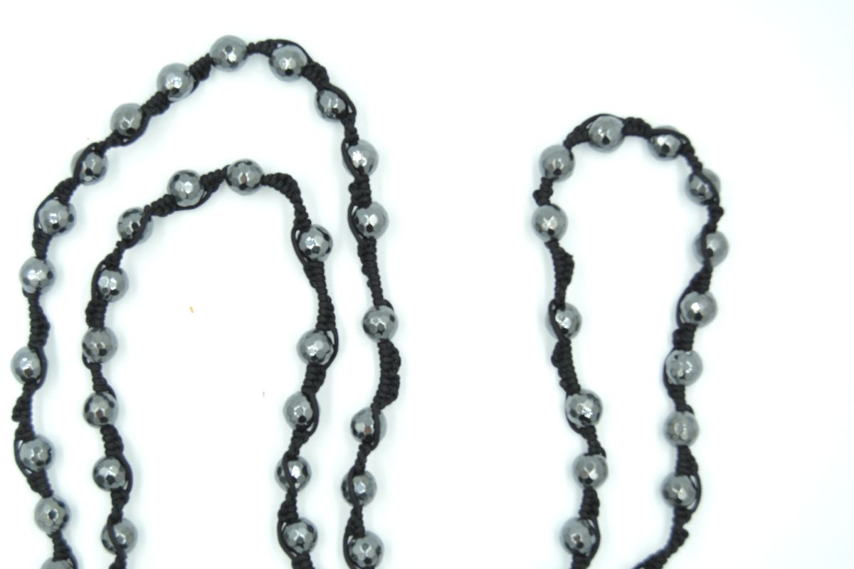 Collana rosario in pietra ematite sfaccettata 6 mm Croce Melaeffe